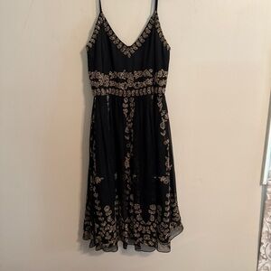 Adrianna Papell Black And Gold Embroidered Beaded Formal Evening Dress size 14